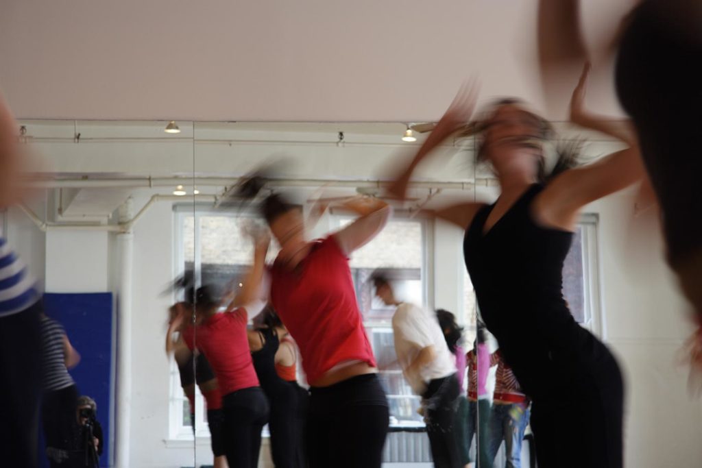Danzaterapia - Taller gratuito de movimiento y gestalt